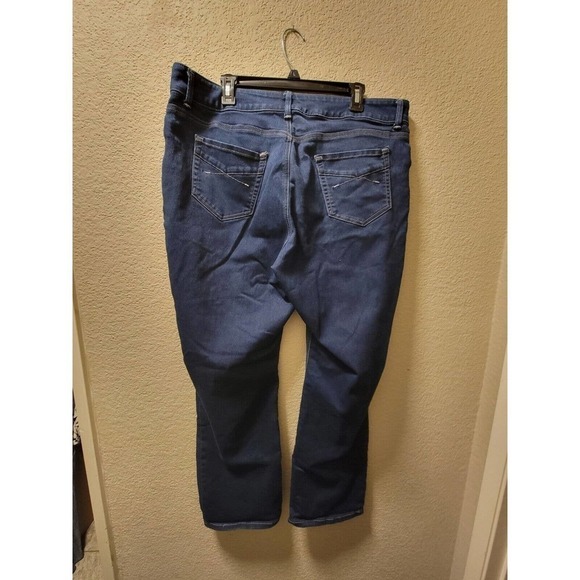 Lee Relaxed Fit Straight Leg Mid Rise Jeans Womens Size 18w Darker Stretch - Picture 4 of 4